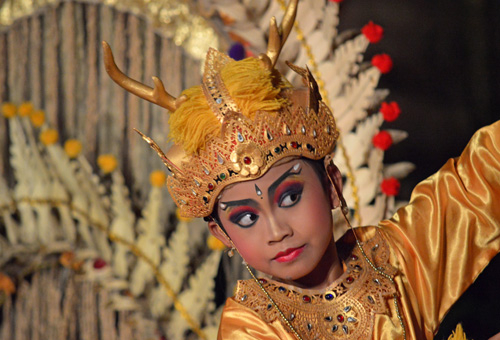  Danse Balinaise